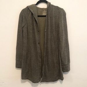 Cuddl Duds green Snap Front Hooded sweater small